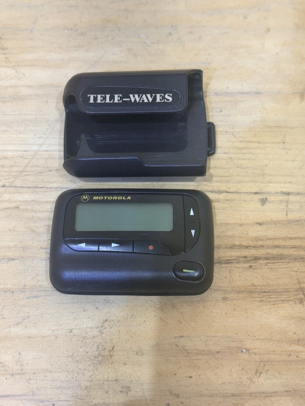 Motorola Advisor Gold Flex Pager Beeper with Belt-Clip Vintage 90’s Cell Device